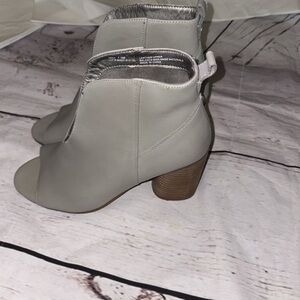 Lucca Lane peep toe taupe booties